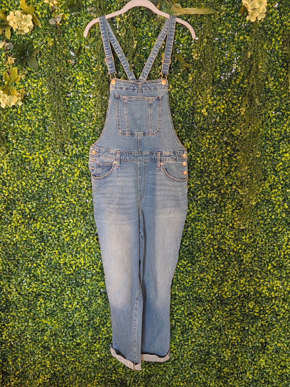 Universal Thread Women's Denim Overalls, size 12